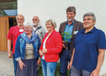 Der neue Vorstand (v. l.): Winfried Uthoff (Finanzvorstand), Gisela Kokemoor (1. Vorsitzende), Hans-Horst Althaus (scheidender Finanzvorstand), Dr. Charlotte Wilder (Beisitzerin), Manfred Epp (stellv. Vorsitzender), Jürgen Feistauer (Beisitzer)